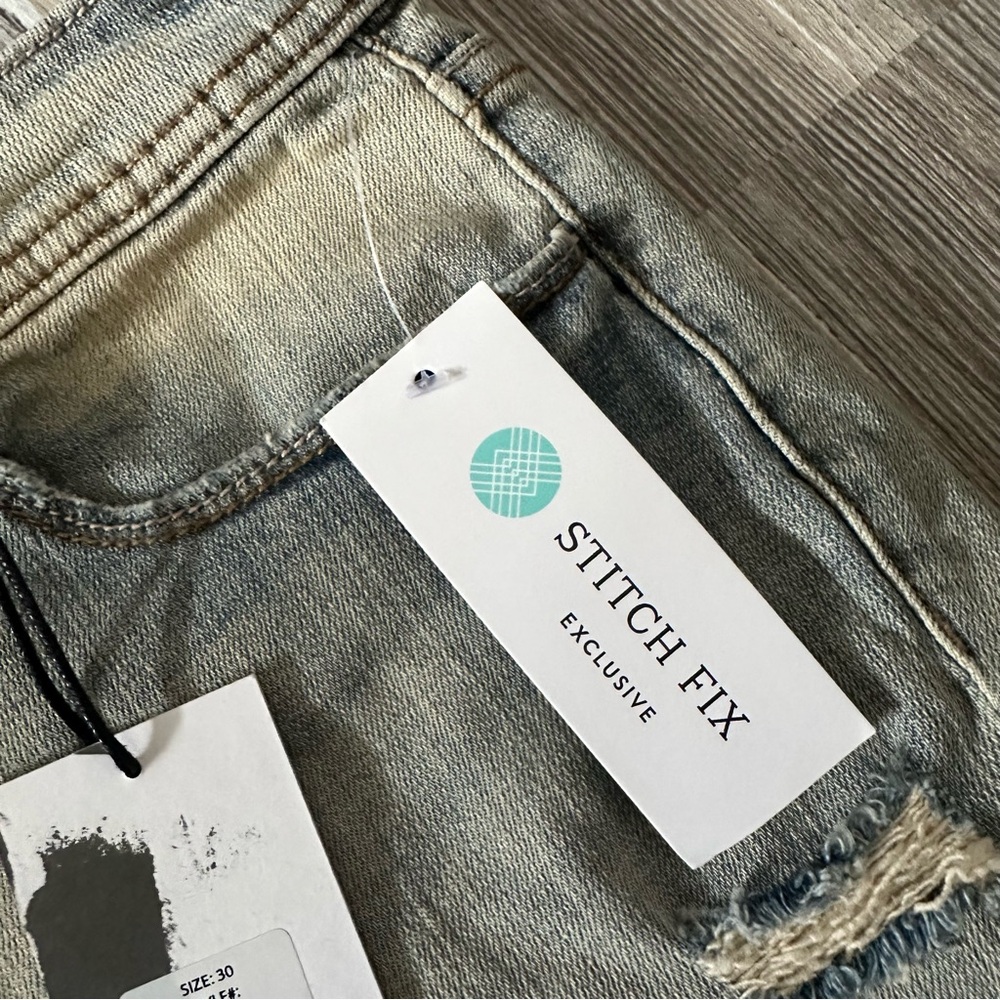 NWT Women’s Stitch Fix Exclusive Studio Blue Light Wash Jean Shorts, size 30